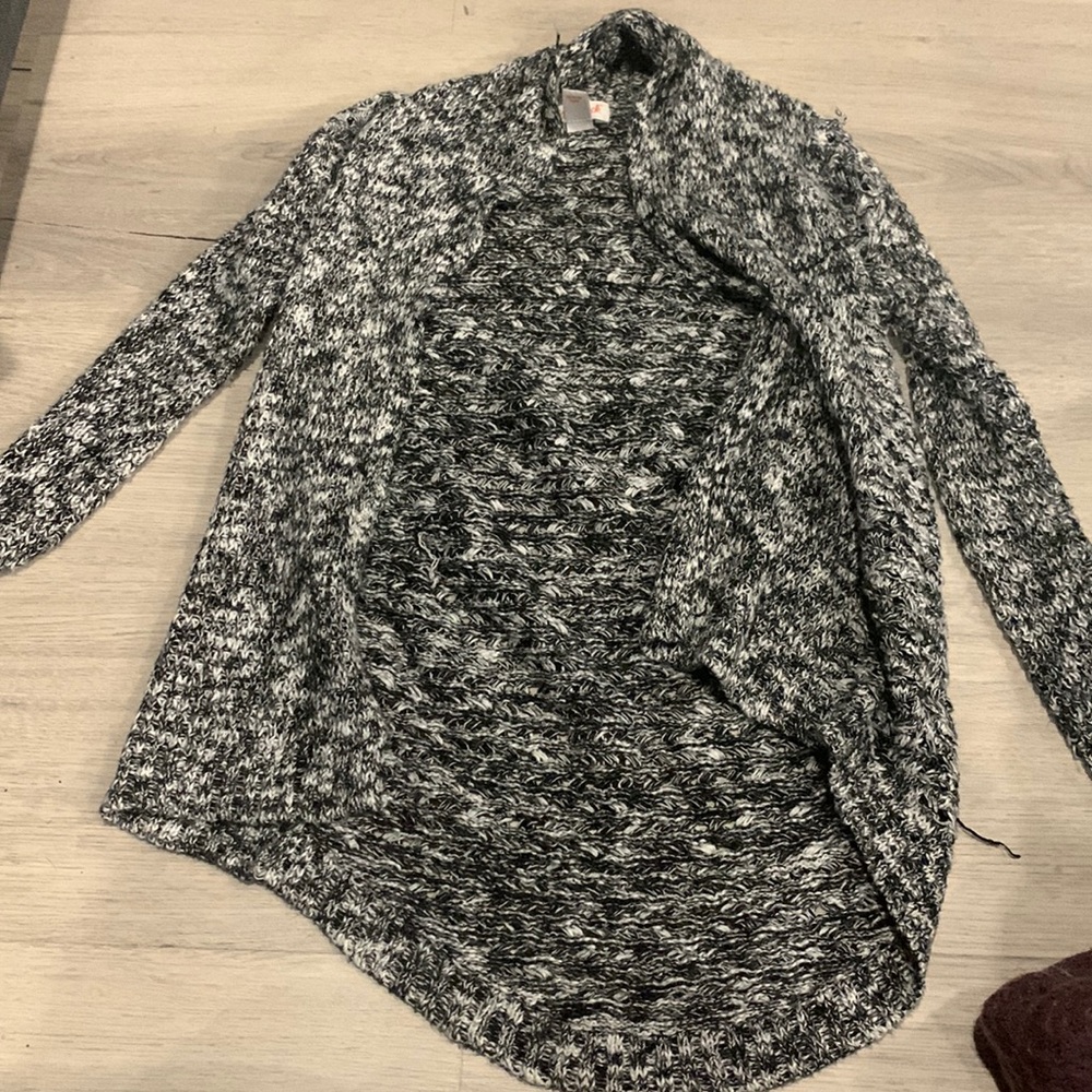 Sweater gray and black